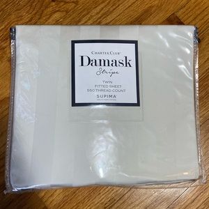 Brand new Twin Fitted Sheet 550 supima